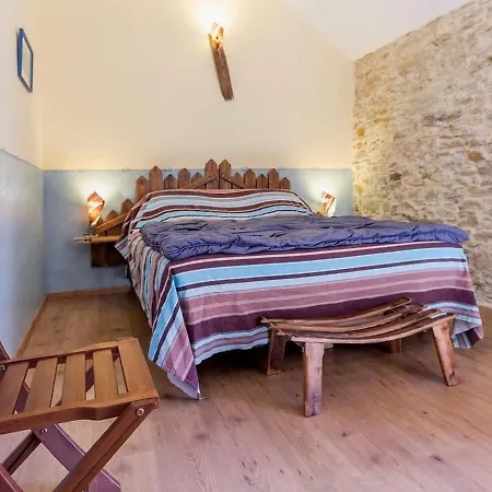 Rustique, Confort Et Détente Près De Nantes: équipée Avec Petit-déjeuner Inclus - Fr-1-306-1254